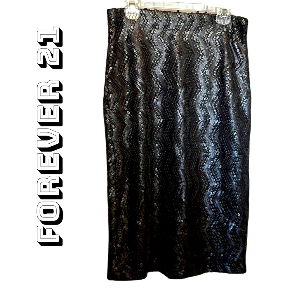 Forever 21 black skirt XS